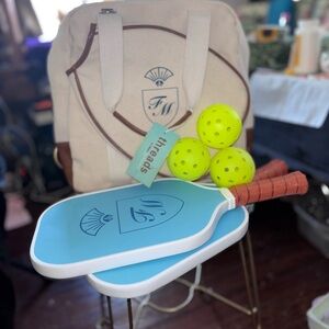NEW Fresca Mixed Pickleball Set - Cream Canvas with Neon Yellow Balls